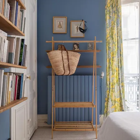 Veeve - Peaches Of Appartement Parijs